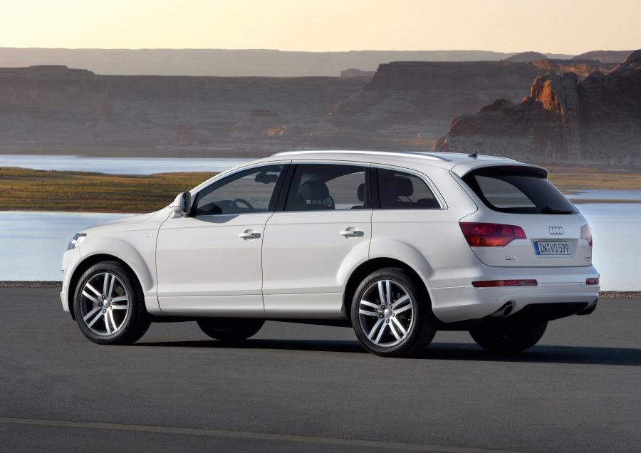  Audi Q7 V12 TDI Quattro (4L) 2008 года  (фото 13 из 73)